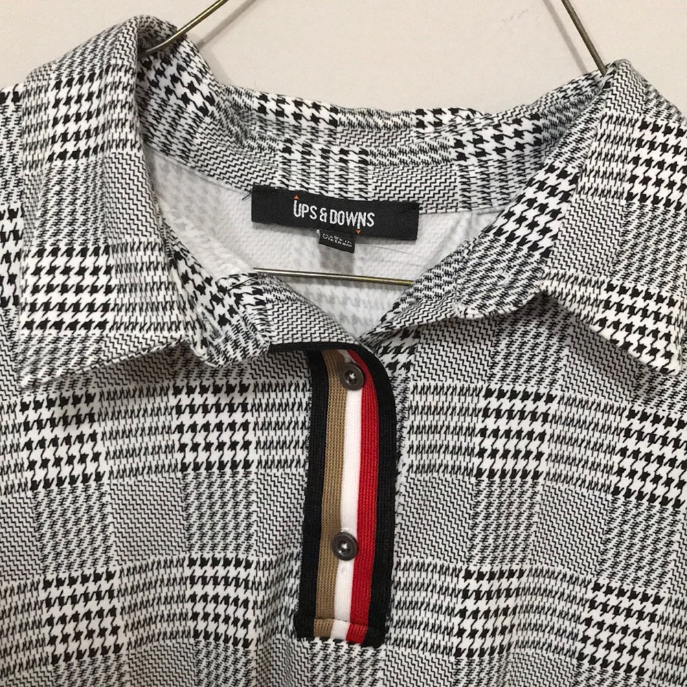 collared shirt - Picture 3 of 3